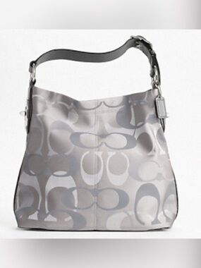 ❌NOT FOR SALE❌ Coach 2011 EUC Penelope Optic Signature Hobo Bag silver monogram